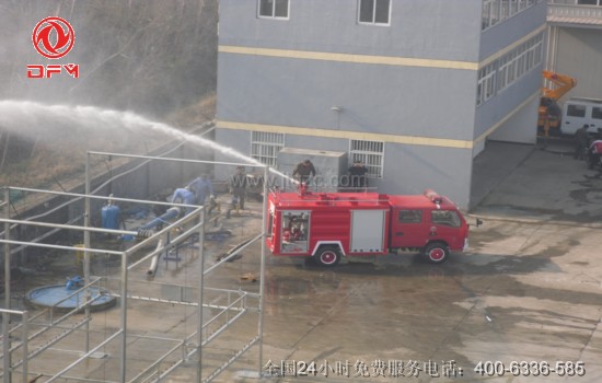 小型消防車