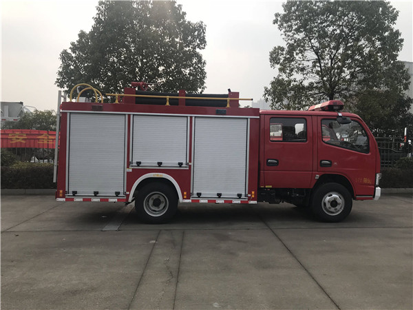 東風(fēng)小霸王（2噸）消防車(chē)