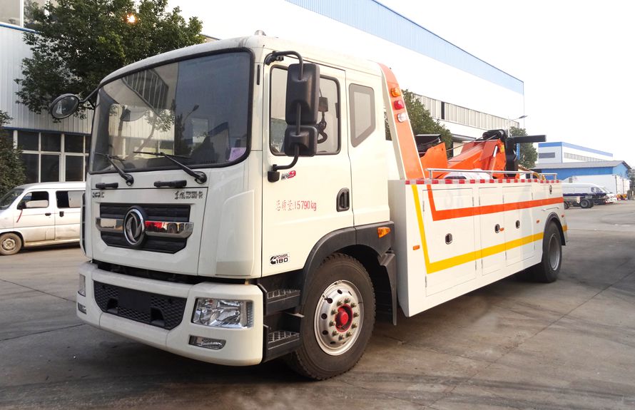 東風(fēng)25噸重型清障車(chē)