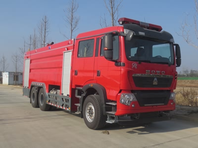 16噸重汽豪沃泡沫消防車(chē)
