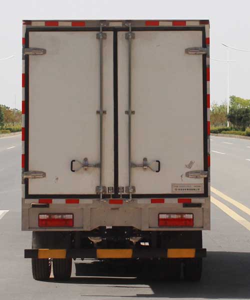 EQ5045XLCTZPHEV型插電式混合動(dòng)力冷藏車5.jpg